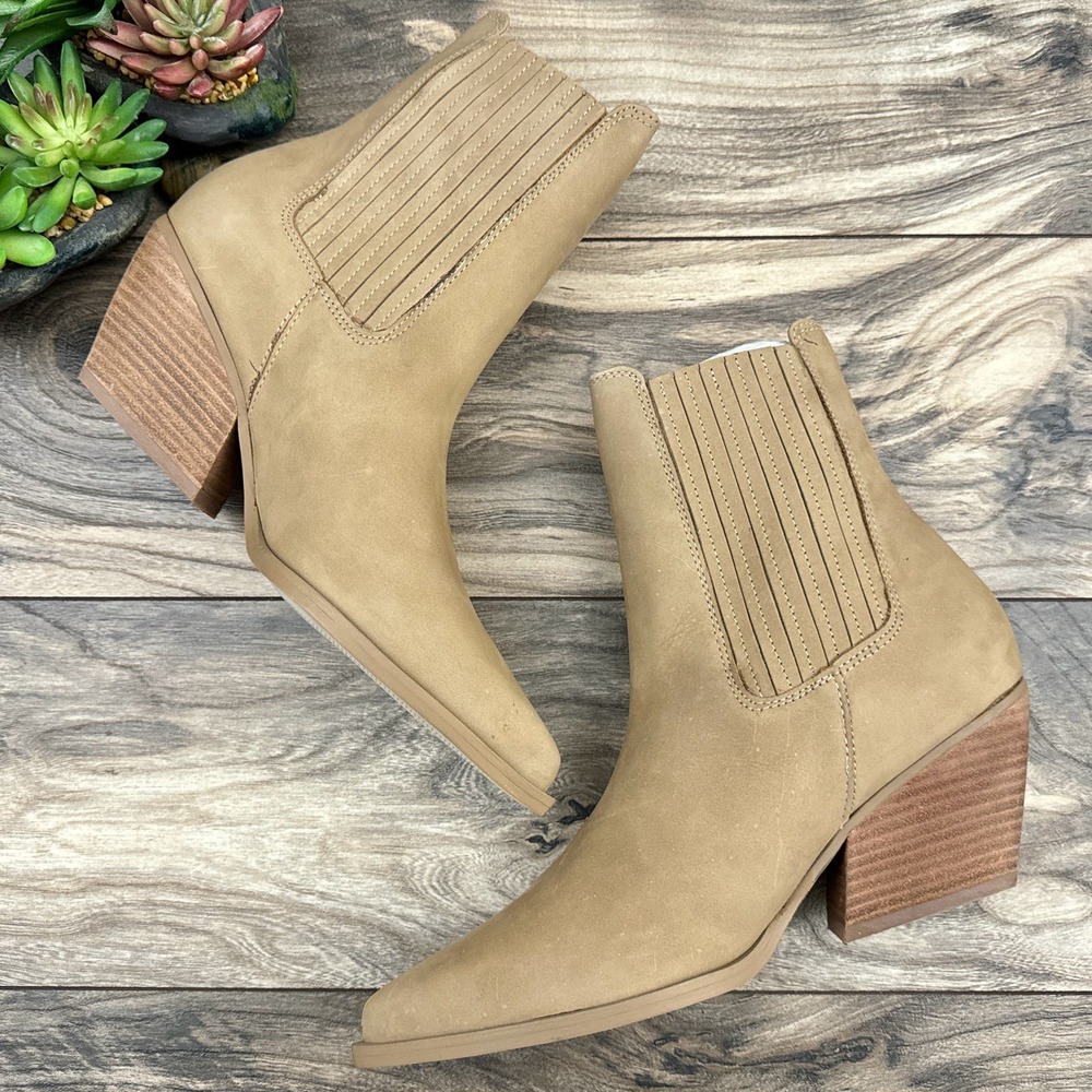 NIB Steve Madden 9M Terezza Tan Nubuck Pull On Pointed Toe Western Ankle Bootie - Picture 2 of 12